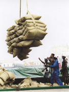 Lossen van scheepslading
