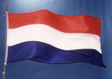 vlag Nederland wapperend