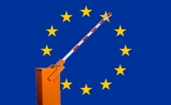 slagboom in de vlag van de Europese Unie