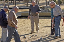 Jeu de boules spelende mannen