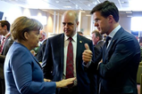 Angela Merkel, Frederik Reinfeldt en Mark Rutte bij Europese Raad 23 oktober 2011