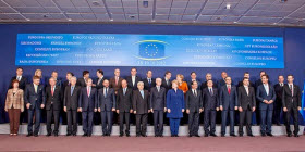 De staatshoofden en regeringsleiders van de EU-lidstaten De staatshoofden en regeringsleiders van de EU-lidstaten
