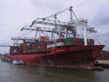 Vrachtschip in Rotterdam