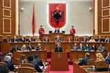 Federica Mogherini spreekt in het Albanees Parlement