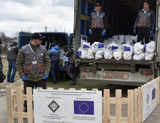 Humanitaire hulp van de EU - vrachtwagen met hulpgoederen