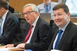 Martin Salmayr (r) naast Jean-Claude Juncker