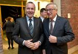 Manfred Weber (links) en Jean-Claude Juncker (rechts)