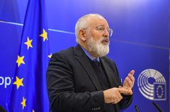 EC press conference by Frans TIMMERMANS, Executive Vice-President of the European Commission in charge of the European Green Deal
