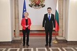 Kiril Petkov, on the right, and Ursula von der Leyen
