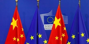 Europese en Chinese vlaggen
