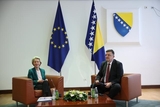 Ursula von der Leyen, voorzitter van de Europese Commissie en Zoran Tegeltija, voorzitter van de ministerraad van Bosnië en Herzegovina